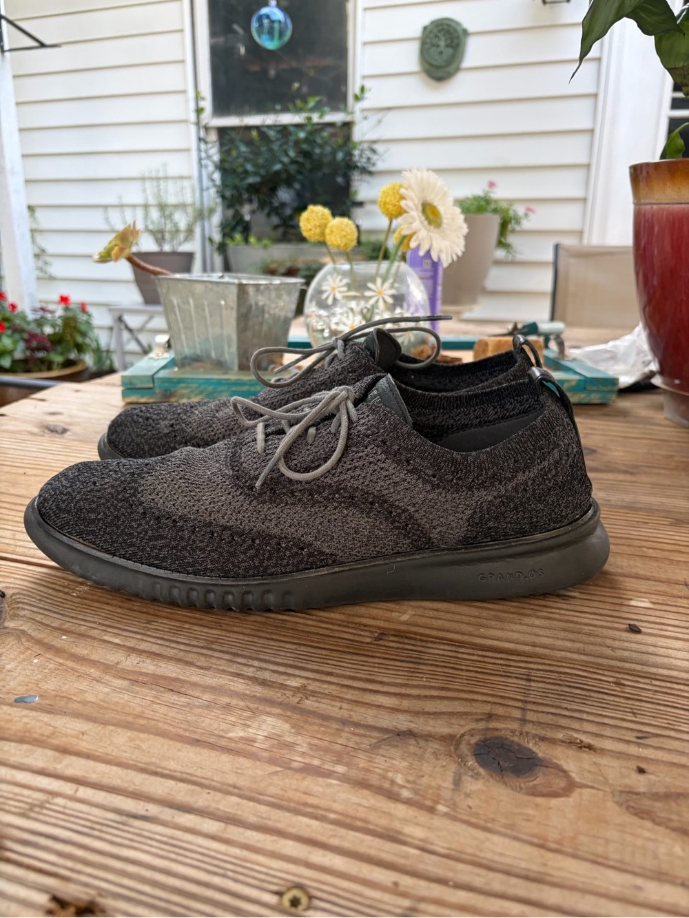 Cole Haan Grand.ØS Men’s 10M Black Gray Knit Oxford Sneaker Lightweight
